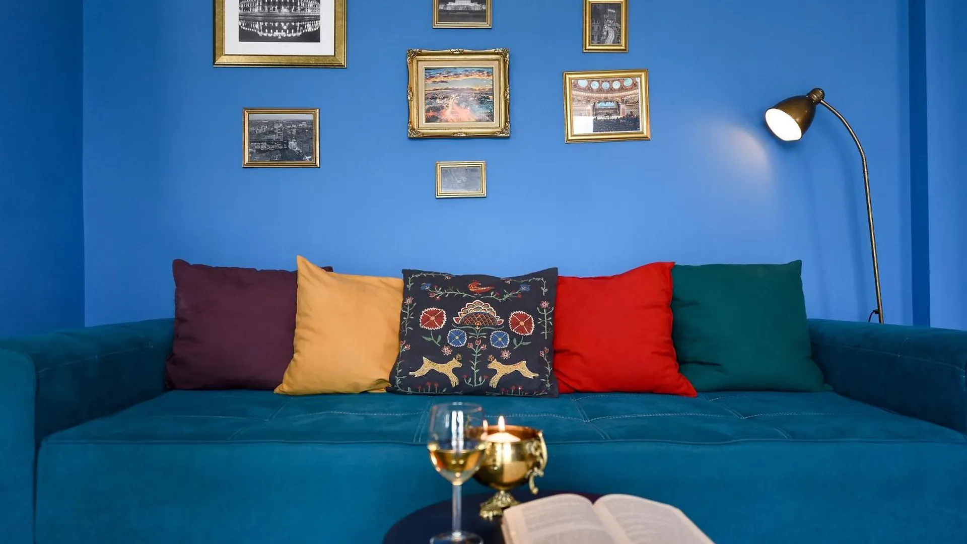 City-Centric Comfort: 1-Bedroom Apartment Near Military Circle Bucharest